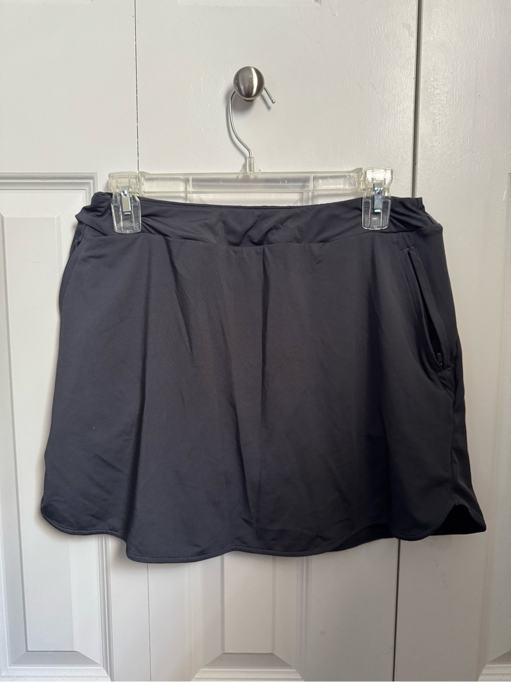 Gray Athletic Skort with Side Zip Pocket